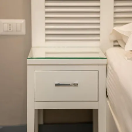 Ts Modern - Skanderbeg Square Tirana