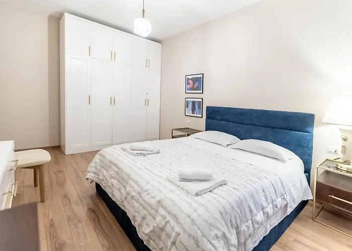 Apartment 1br Skyline View - *